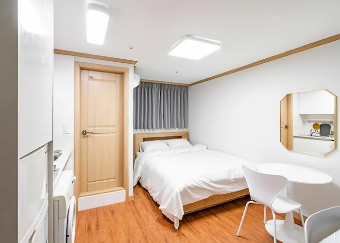 Cozy & Private 3 Mins Walk From Metro Station Seoul