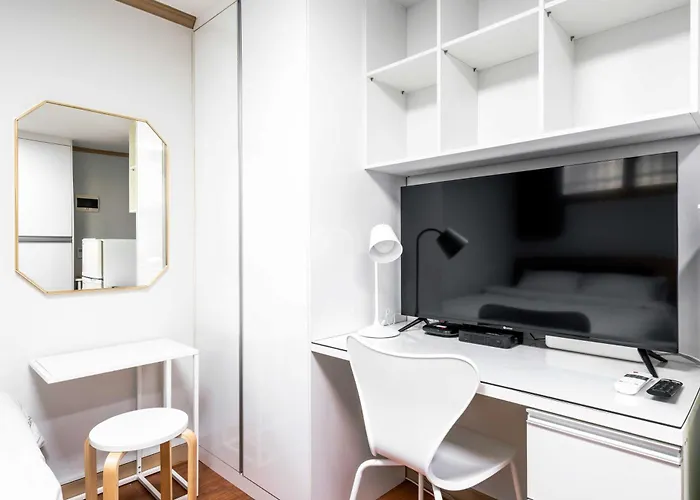 Cozy & Private 3 Mins Walk From Metro Station