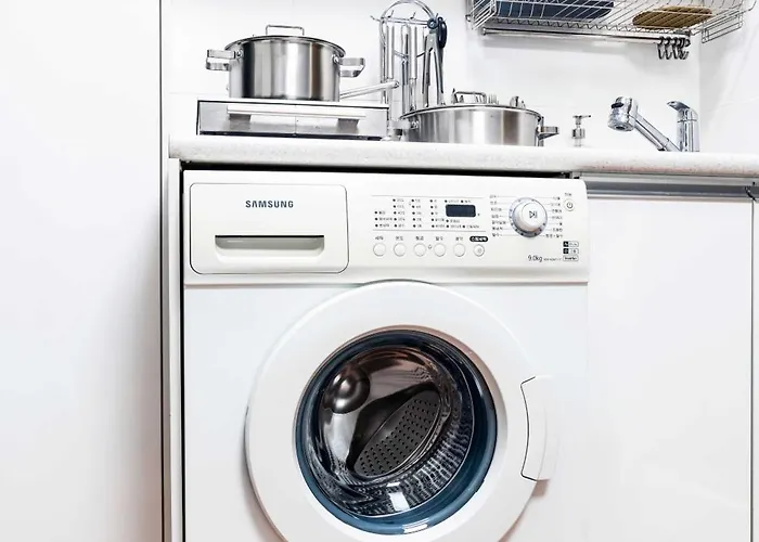 Apartment Cozy & Private 3 Mins Walk From Metro Station *