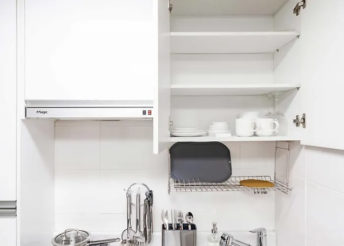 Apartment Cozy & Private 3 Mins Walk From Metro Station