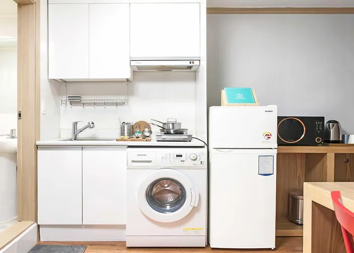 Cozy & Private 3 Mins Walk From Metro Station * Seoul